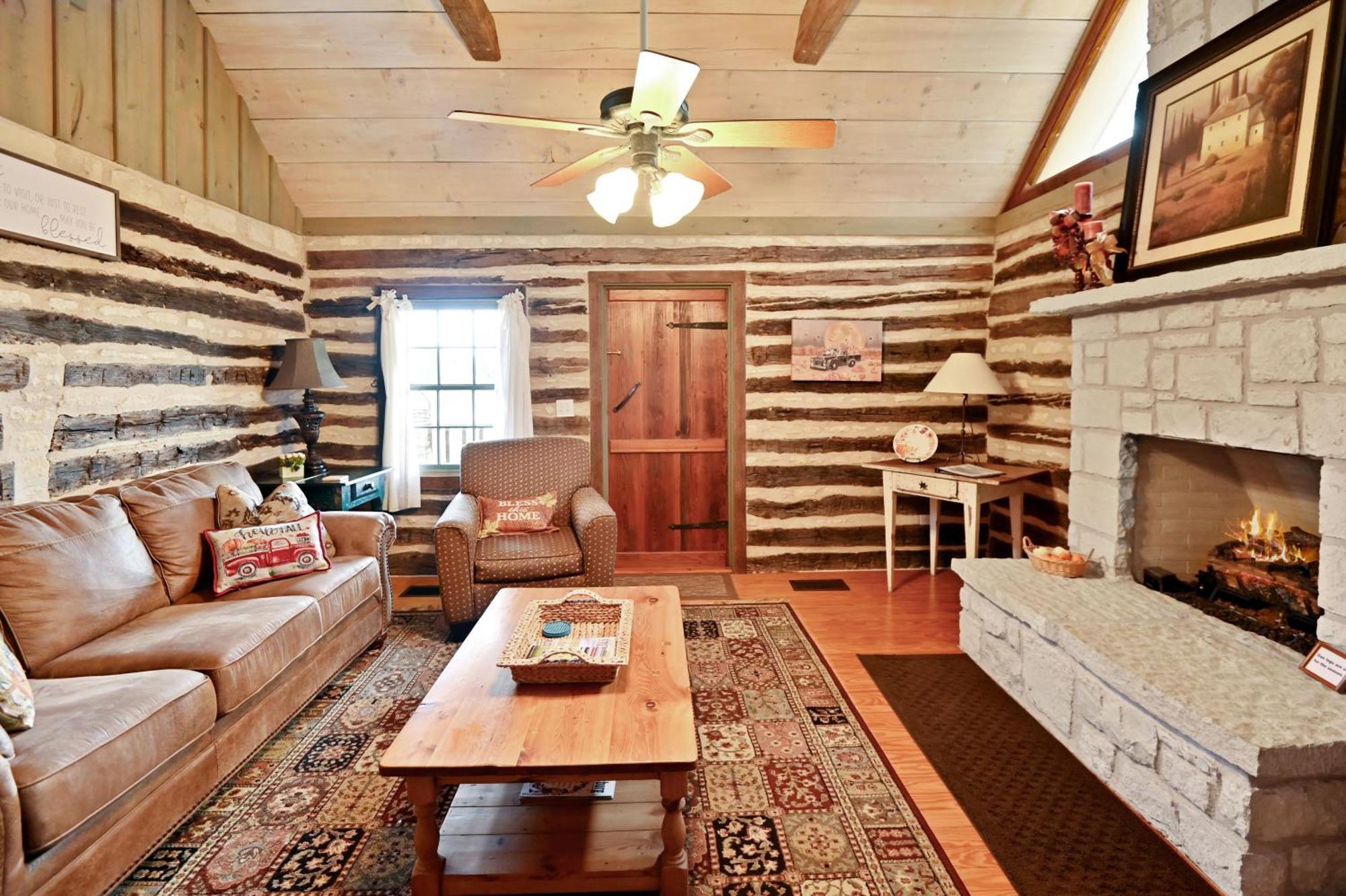 Cabins On Knopp School-Chula Vista Cabin フレデリックスバーグ エクステリア 写真